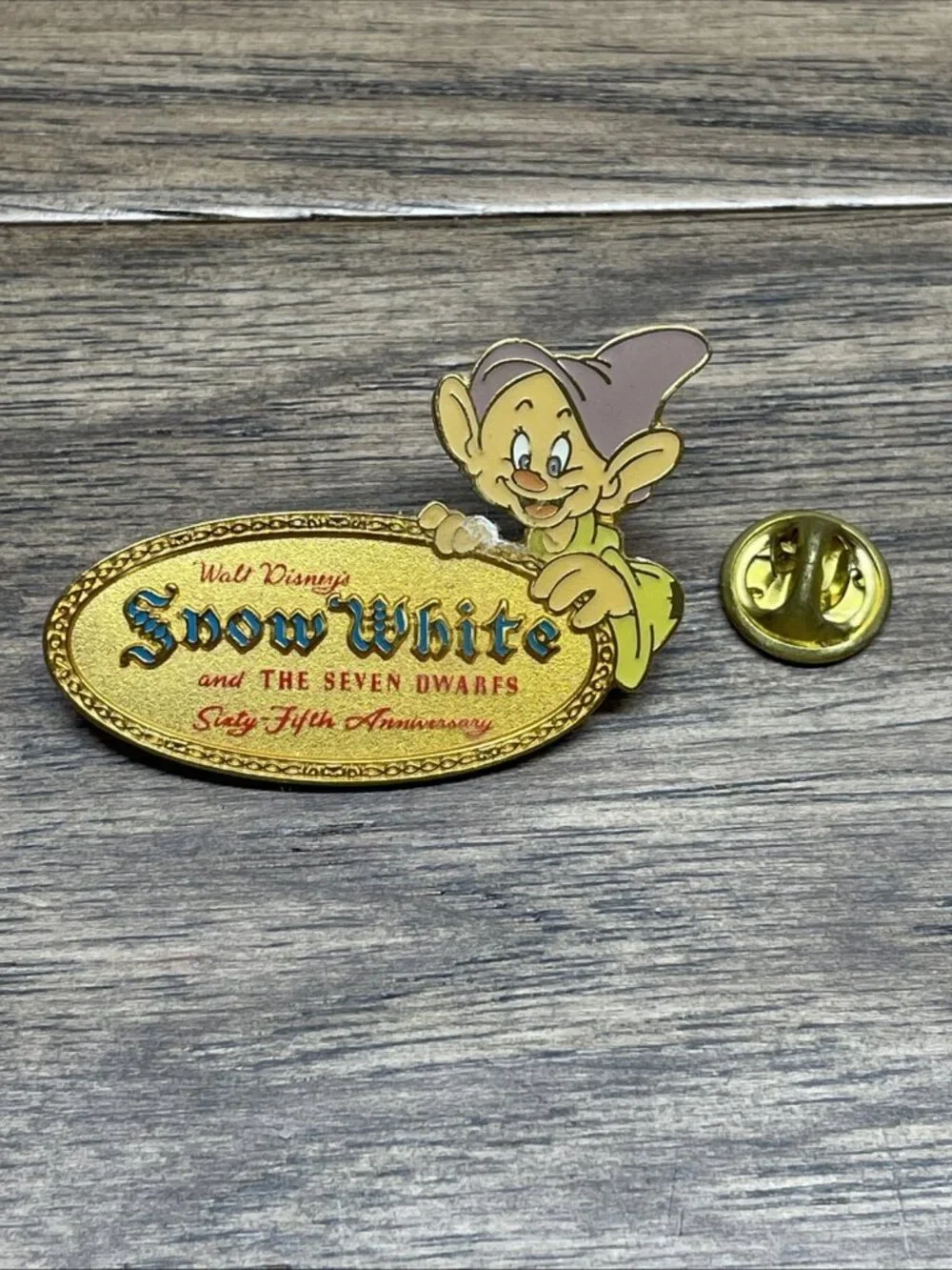 Disney Snow White and the Seven Dwarves 65th Anniversary LE 3600 Pin KG JD